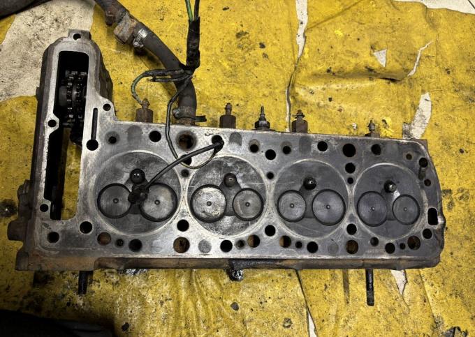 Головка блока Mercedes MB100, Bus T1 2.4D OM616