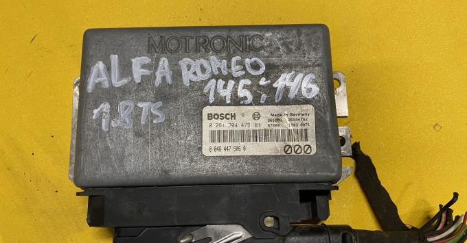 Блок управления двигателем Alfa Romeo 145,146 1.8 0261204479