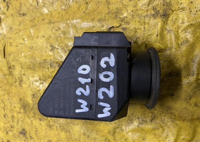 Замок зажигания Mercedes W202,W208,W210 2085450108
