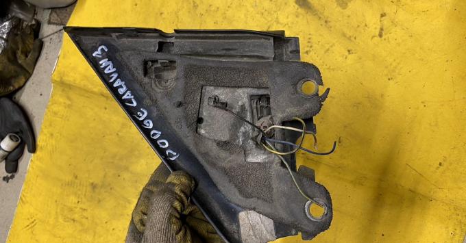 Зеркало Dodge Caravan,Chrysler Voyager 3 1995-2001