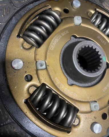 Комплект сцепления Geely Emgrand 7 Miles Новое GE09156-Kit
