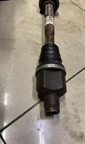 Полуось правая Reno Logan,Sandero,Nissan Almera 8200499306