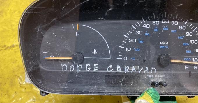 Щиток приборов Dodge Caravan,Voyager 3 1995-2001