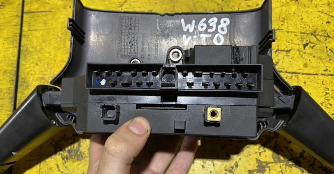 Подрулевой переключатель Mercedes Vito W638 96-03