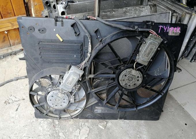 Вентилятор радиатора Volkswagen Touareg, 2006