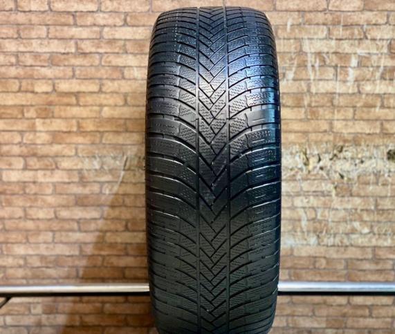 Bridgestone Blizzak LM-005 255/55 R20