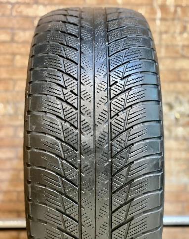 Bridgestone Blizzak LM-001 225/50 R17