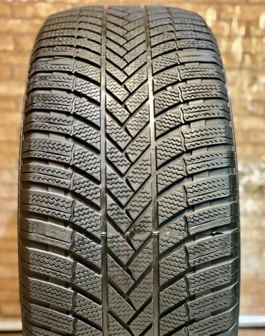 Bridgestone Blizzak LM-005 285/45 R20