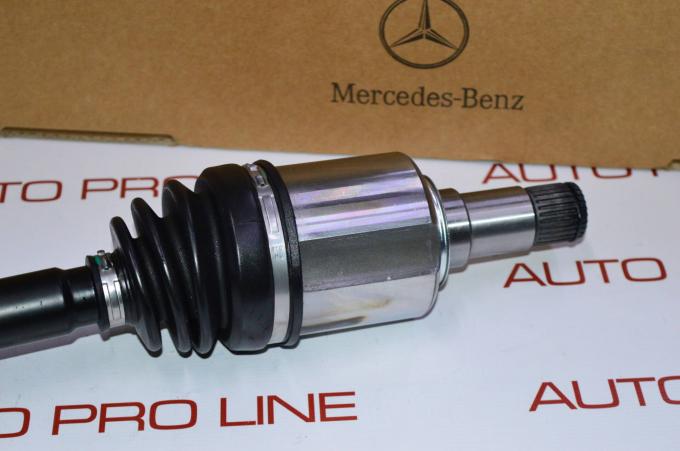 Шрус передний правый Mercedes W212 A2123301100