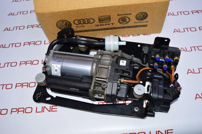 Компрессор пневмоподвески Audi A8 D5 4N в сборе 4N0616005