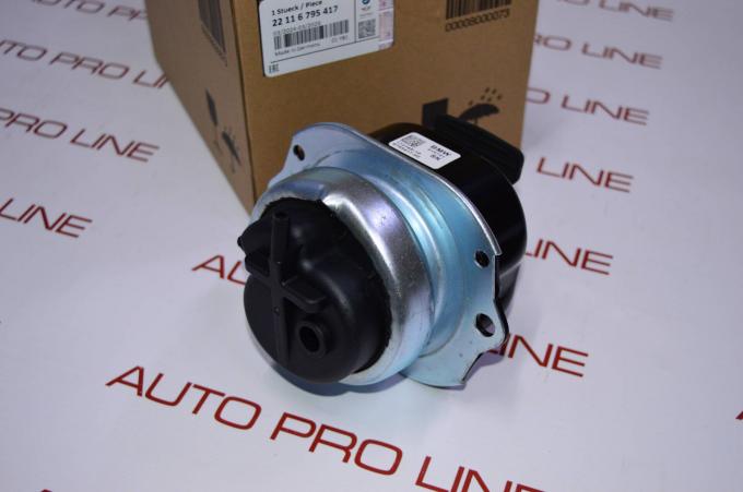 Опора двигателя BMW E70 X5 E71 X6 22116795417