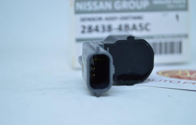 Датчик парковки Nissan T32 QX80 28438-4BA5C 2pin 284384BA5C