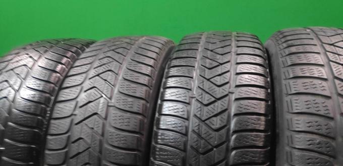 Pirelli Winter Sottozero 3 215/60 R16