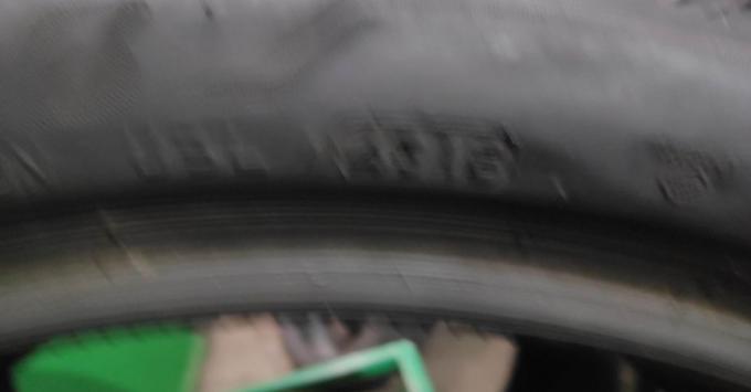 Bridgestone Alenza 001 245/40 R21 100Y
