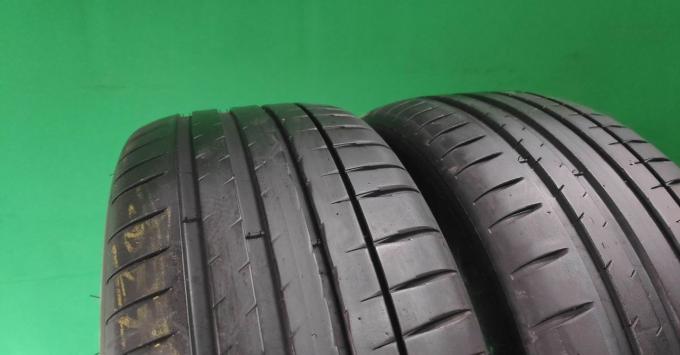 Michelin Pilot Sport 4 225/45 R19 96W