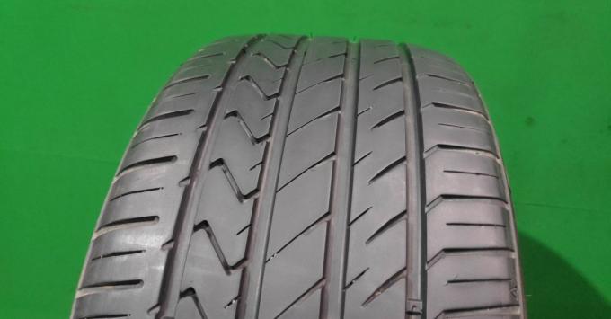 Lexani LX-Twenty 235/40 R19 96W