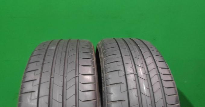Pirelli P Zero PZ4 245/35 R19 93Y