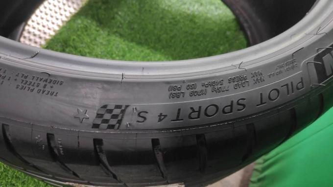285/30 R20 Michelin Pilot Sport 4 S летние