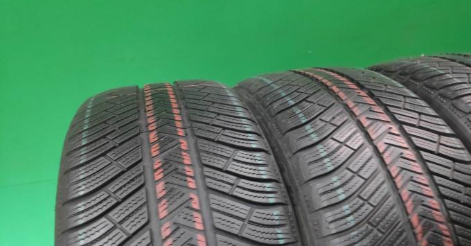 Michelin Pilot Alpin 4 255/45 R19 104V