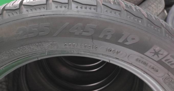 Michelin Pilot Alpin 4 255/45 R19 104V