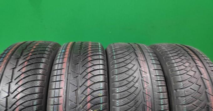 Michelin Pilot Alpin PA4 235/55 R18 104V