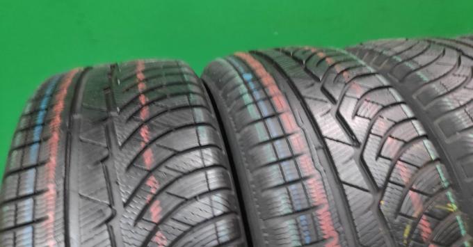 Michelin Pilot Alpin PA4 235/55 R18 104V