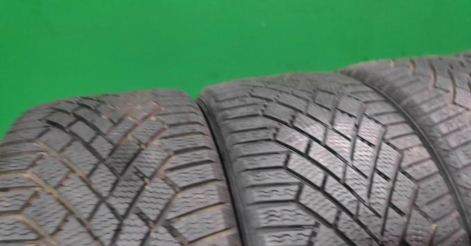 Continental ContiVikingContact 7 245/45 R17 99T