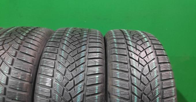 Goodyear UltraGrip Performance Gen-1 235/50 R18 101V