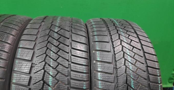 Continental ContiWinterContact TS830 P SSR 245/45 R18 100V