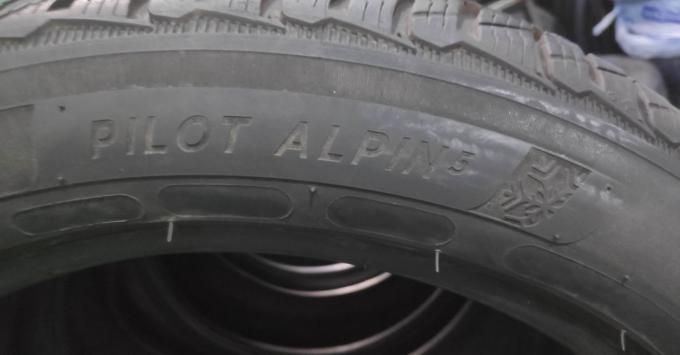 Michelin Pilot Alpin 5 225/50 R18 99V