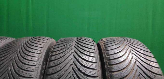 Michelin Alpin 5 215/55 R17