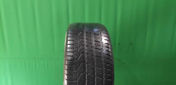 Pirelli P Zero 275/35 R21