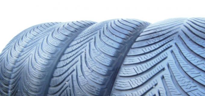 Michelin Alpin 5 215/60 R16 95H