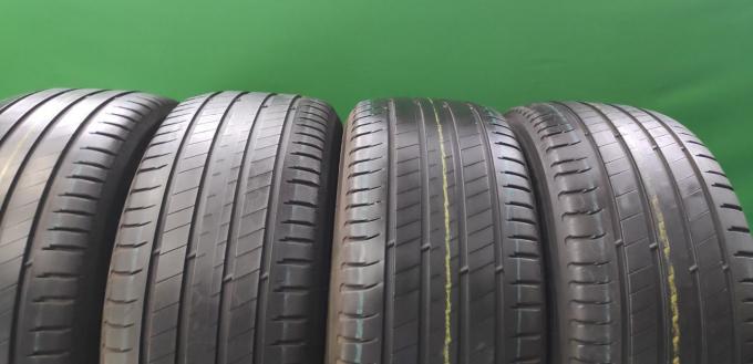 Michelin Latitude Sport 3 235/60 R18