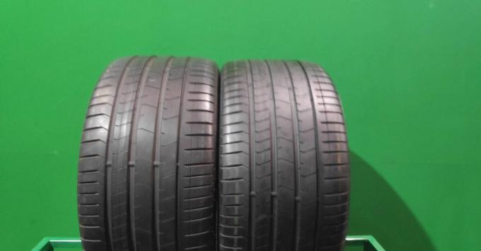 Pirelli P Zero PZ4 315/30 R22 107Y