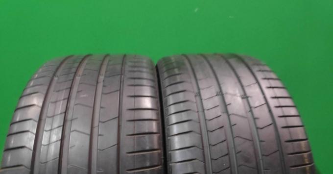 Pirelli P Zero PZ4 315/30 R22 107Y