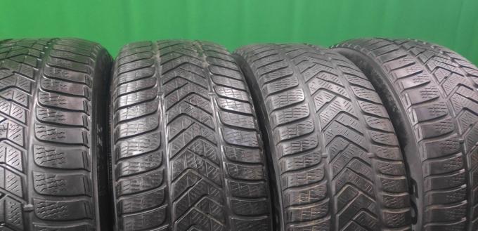 Pirelli Winter Sottozero 3 255/45 R19 104V