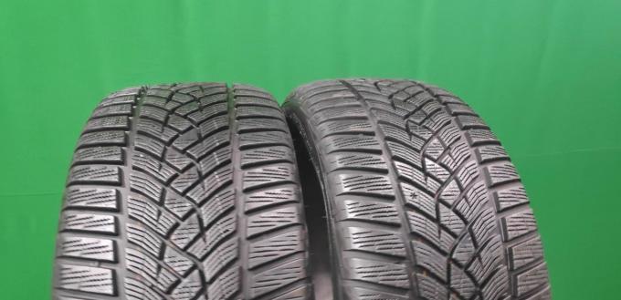 Goodyear UltraGrip Performance Gen-1 245/40 R18