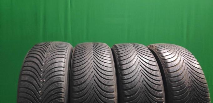 Michelin Alpin 5 215/55 R17