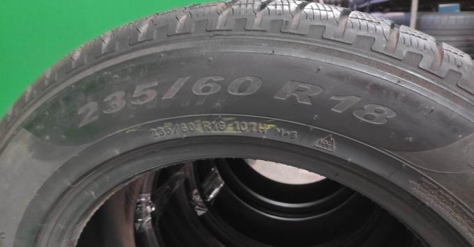 Pirelli Scorpion Winter 235/60 R18 107H