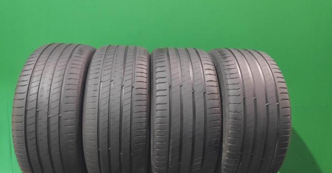 Michelin Latitude Sport 3 255/45 R20 и 285/40 R20 105Y