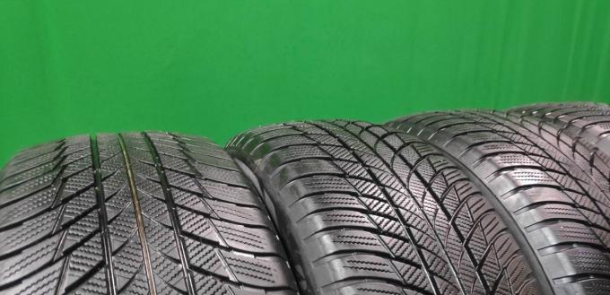 Bridgestone Blizzak LM-001 245/50 R19 105V