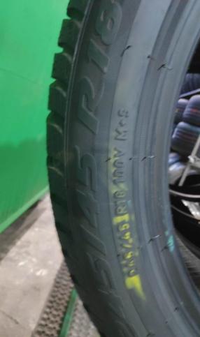 Pirelli Winter Sottozero 3 245/45 R18 100V