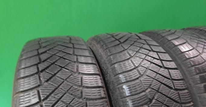 Pirelli Ice Zero 215/65 R16 102T