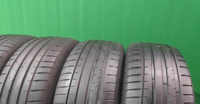 Michelin Pilot Sport 4 225/45 R18 95Y