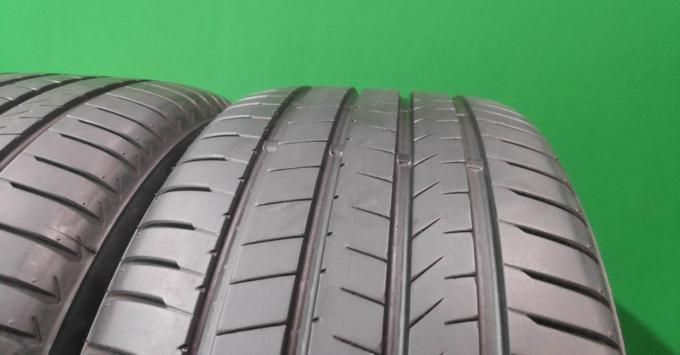 Bridgestone Alenza 001 285/45 R22 110H