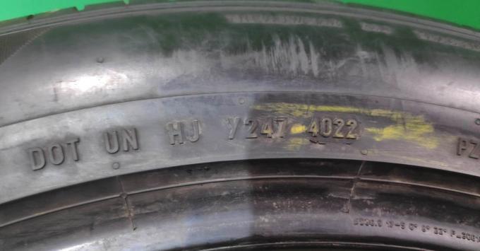 Pirelli P Zero PZ4 265/45 R21 104W