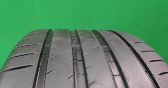 Michelin Pilot Sport 4  325/30 R21 108Y