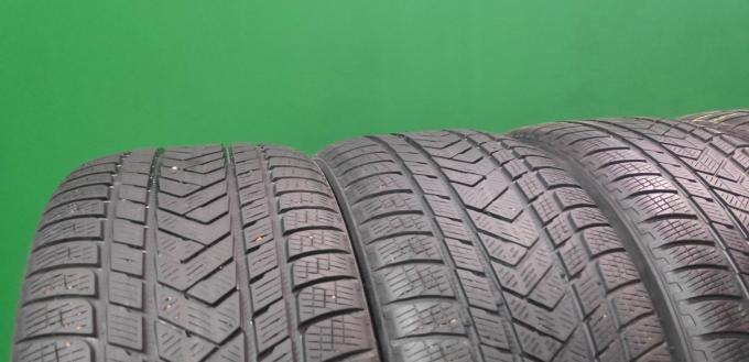 Pirelli Scorpion Winter 285/35 R22 106V