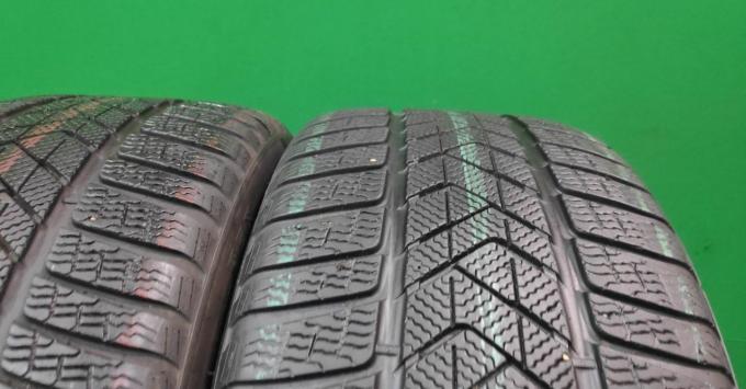 Pirelli Scorpion Winter RFT 275/40 R21 107V